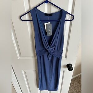 Chic Navy Twist Front Midi Dress